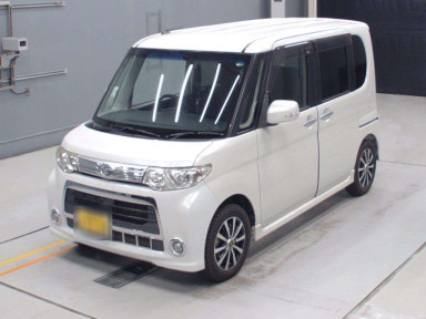 2013 Daihatsu Tanto Custom