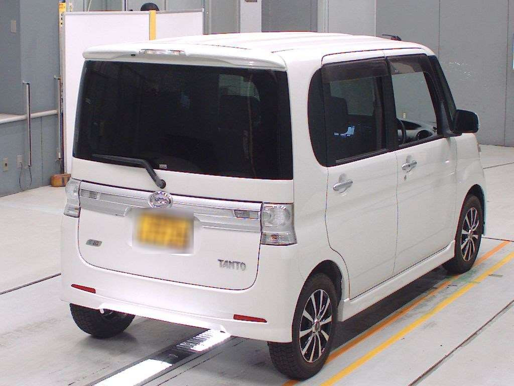 2013 Daihatsu Tanto Custom L375S[1]