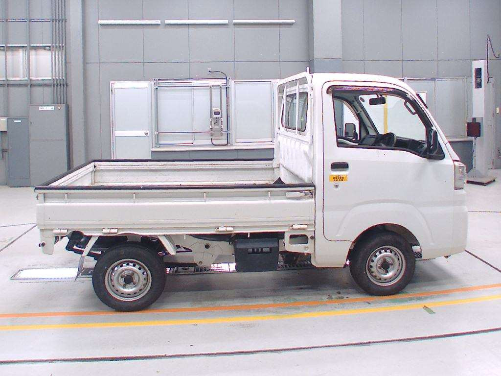 2015 Daihatsu Hijet Truck S510P[2]