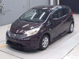 2012 Nissan Note