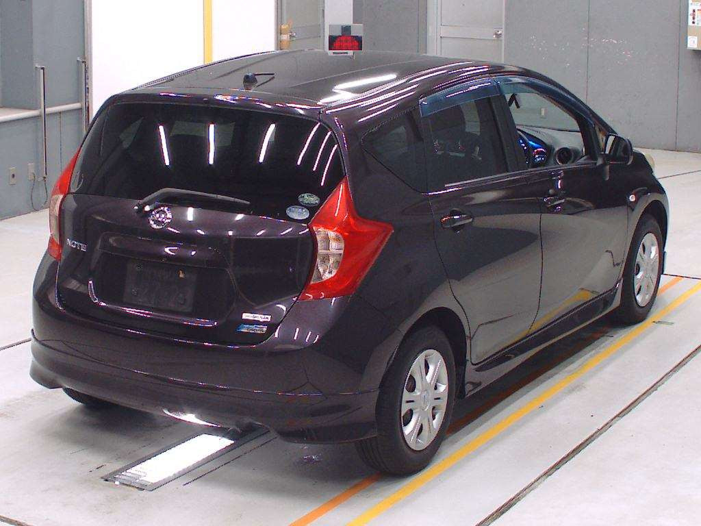 2012 Nissan Note E12[1]