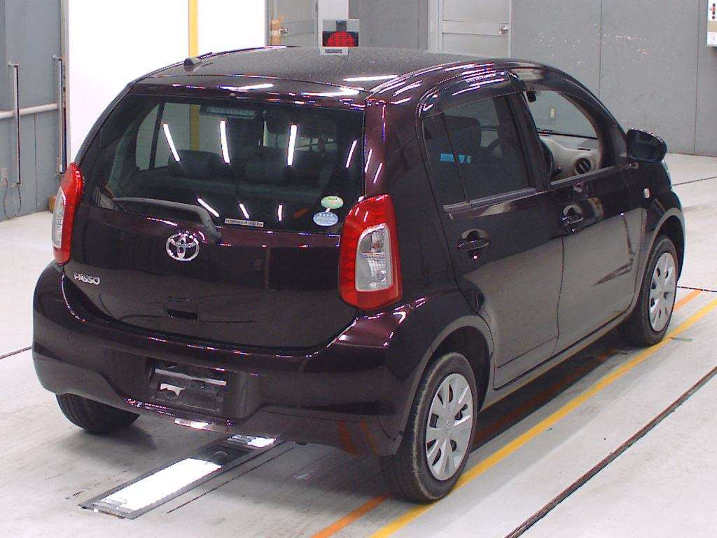 2015 Toyota Passo KGC30[1]