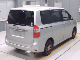 2009 Toyota Noah