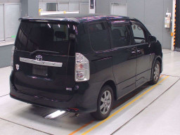 2008 Toyota Voxy