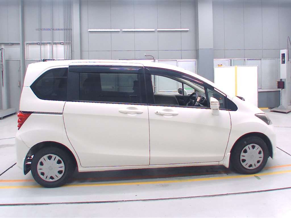 2009 Honda Freed GB3[2]