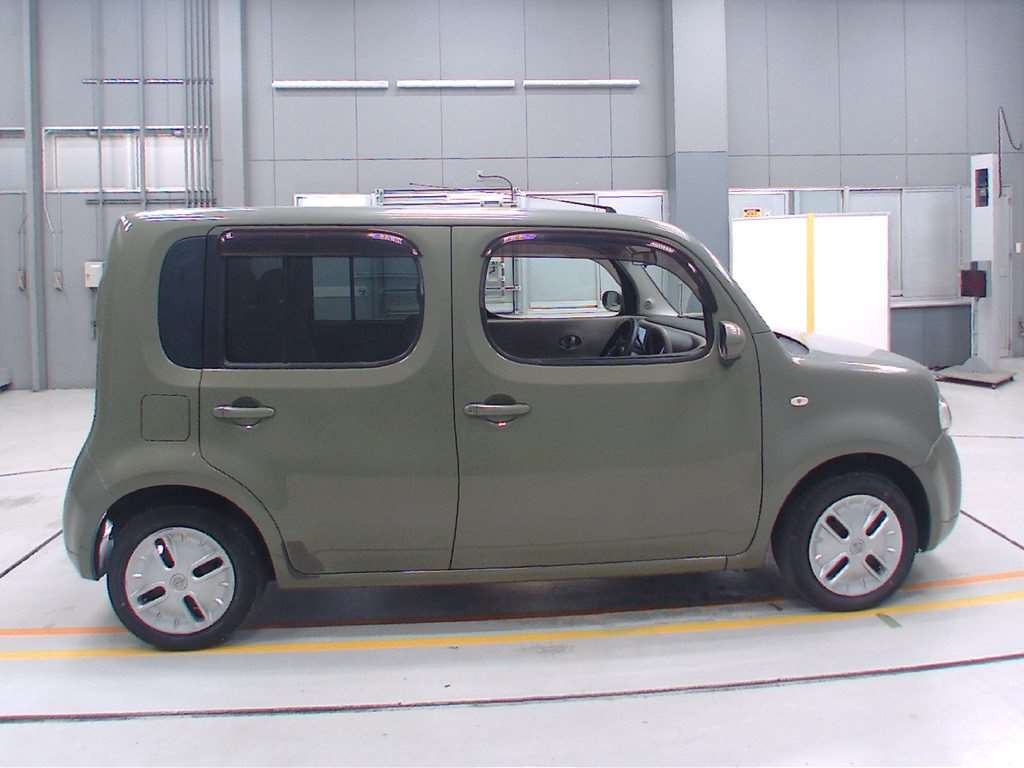 2010 Nissan Cube Z12[2]