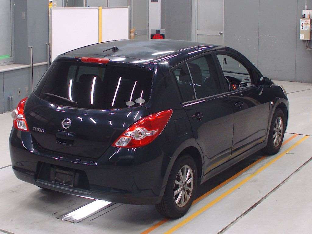 2010 Nissan Tiida C11[1]