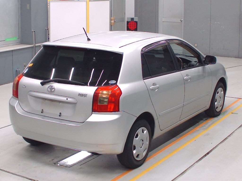 2001 Toyota Corolla Runx NZE121[1]