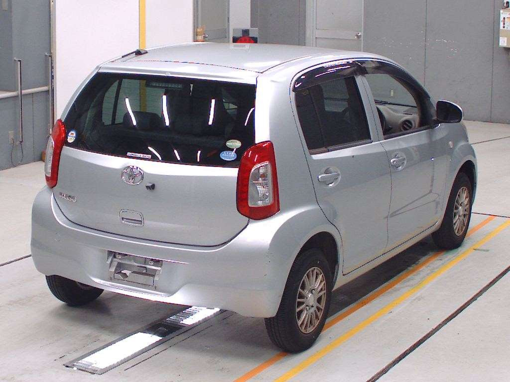 2016 Toyota Passo KGC30[1]