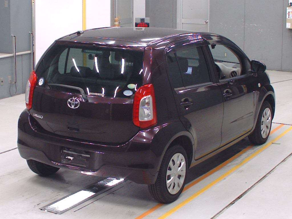 2014 Toyota Passo KGC30[1]