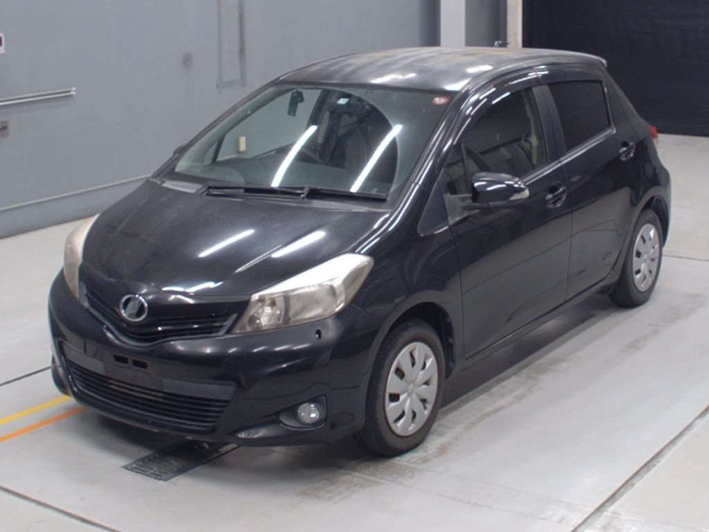 2013 Toyota Vitz NSP130[0]