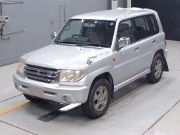 2001 Mitsubishi Pajero iO