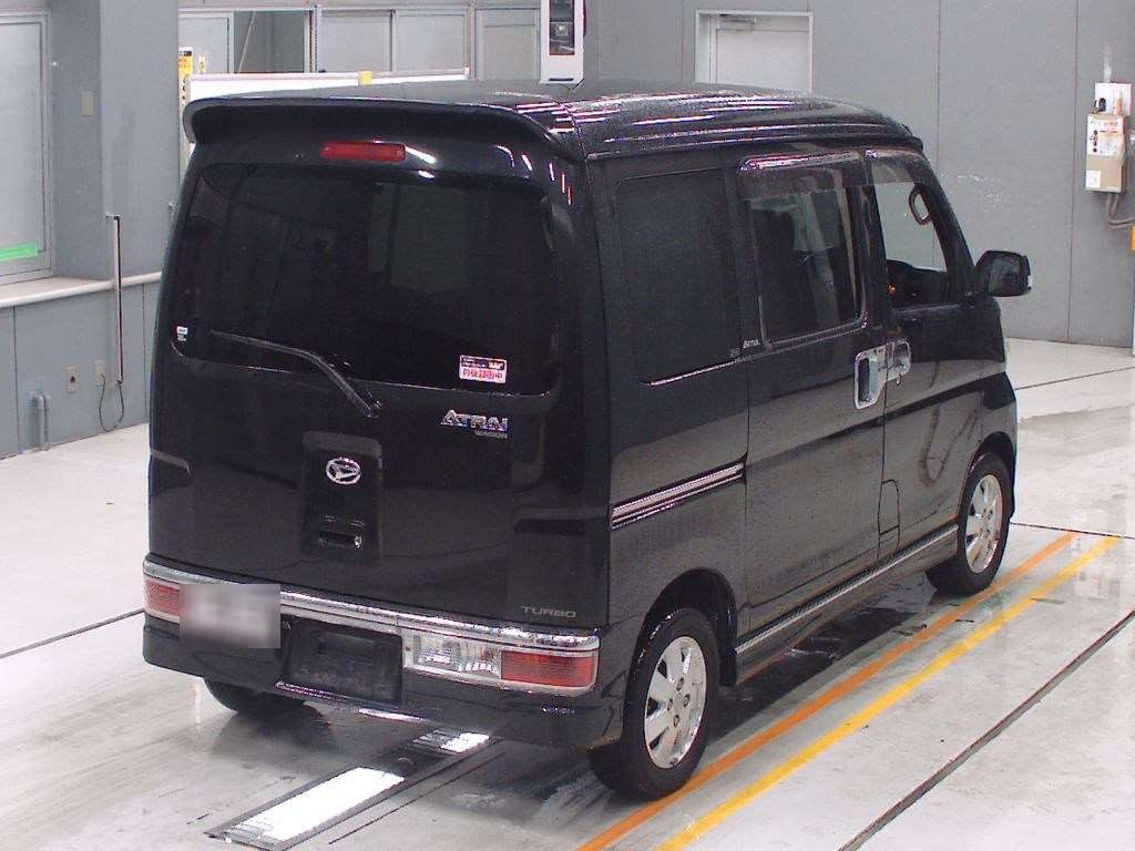 2010 Daihatsu Atrai Wagon S331G[1]