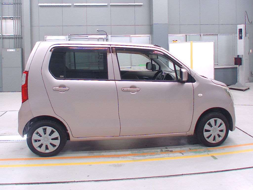 2013 Suzuki Wagon R MH34S[2]