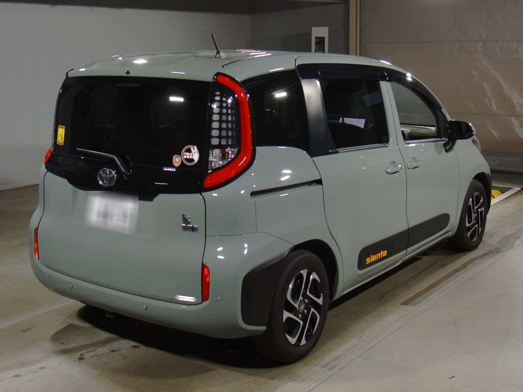 2023 Toyota Sienta MXPL10G[1]