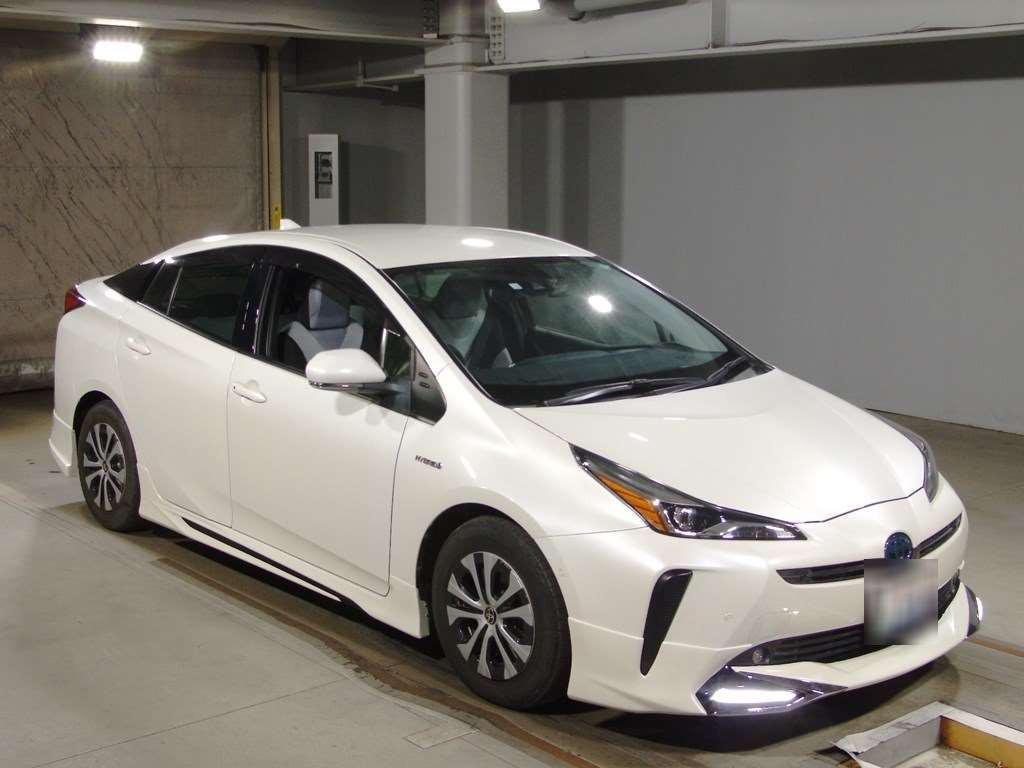 2020 Toyota Prius ZVW51[2]