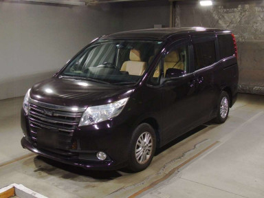 2014 Toyota Noah