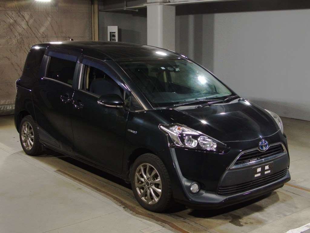 2017 Toyota Sienta NHP170G[2]