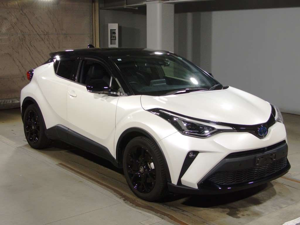 2021 Toyota C-HR ZYX11[2]