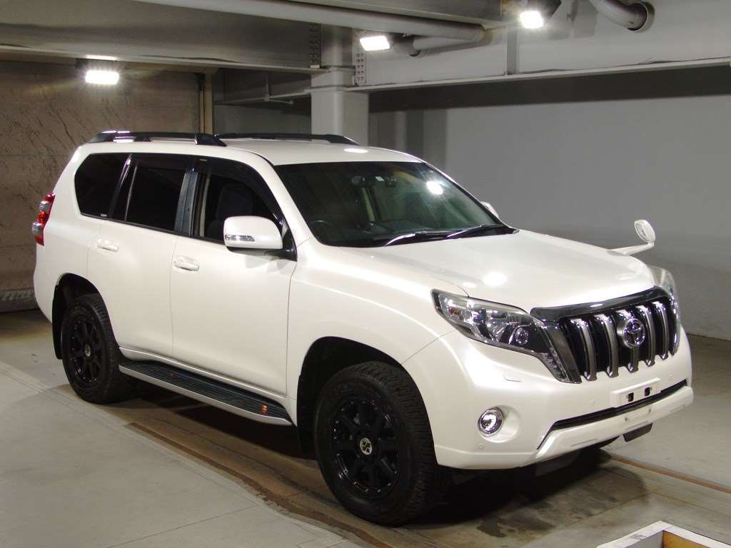 2013 Toyota Land Cruiser Prado GRJ150W[2]