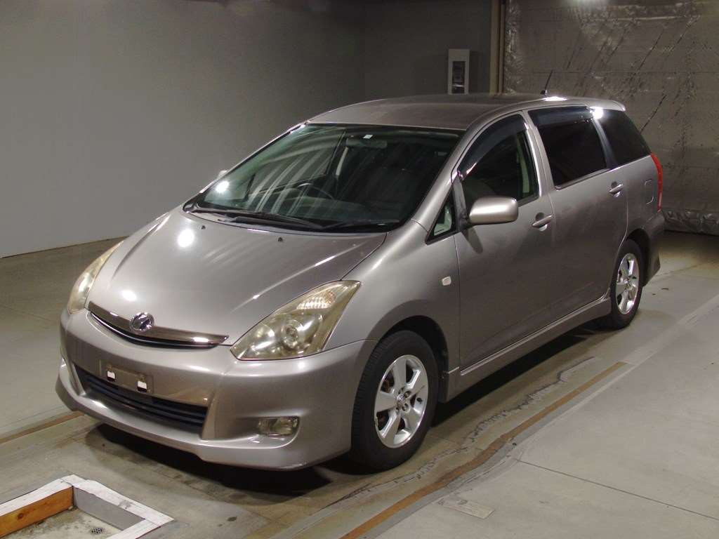 2005 Toyota Wish ZNE10G[0]