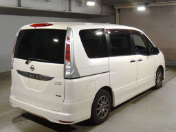 2011 Nissan Serena