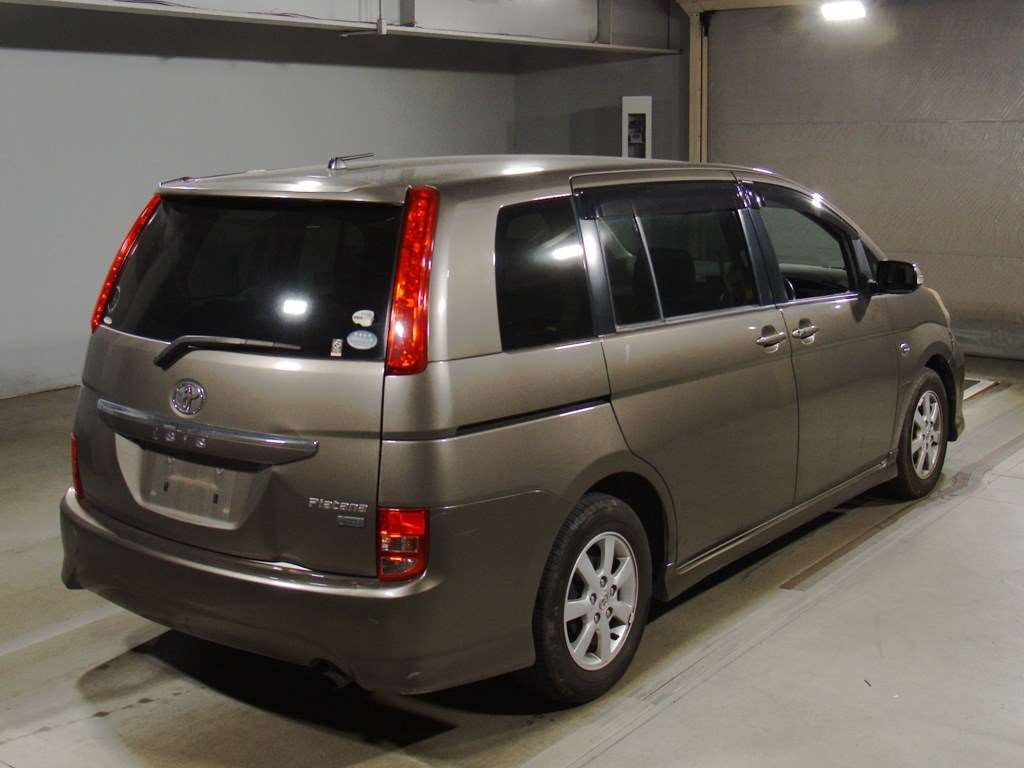 2009 Toyota Isis ZGM10W[1]