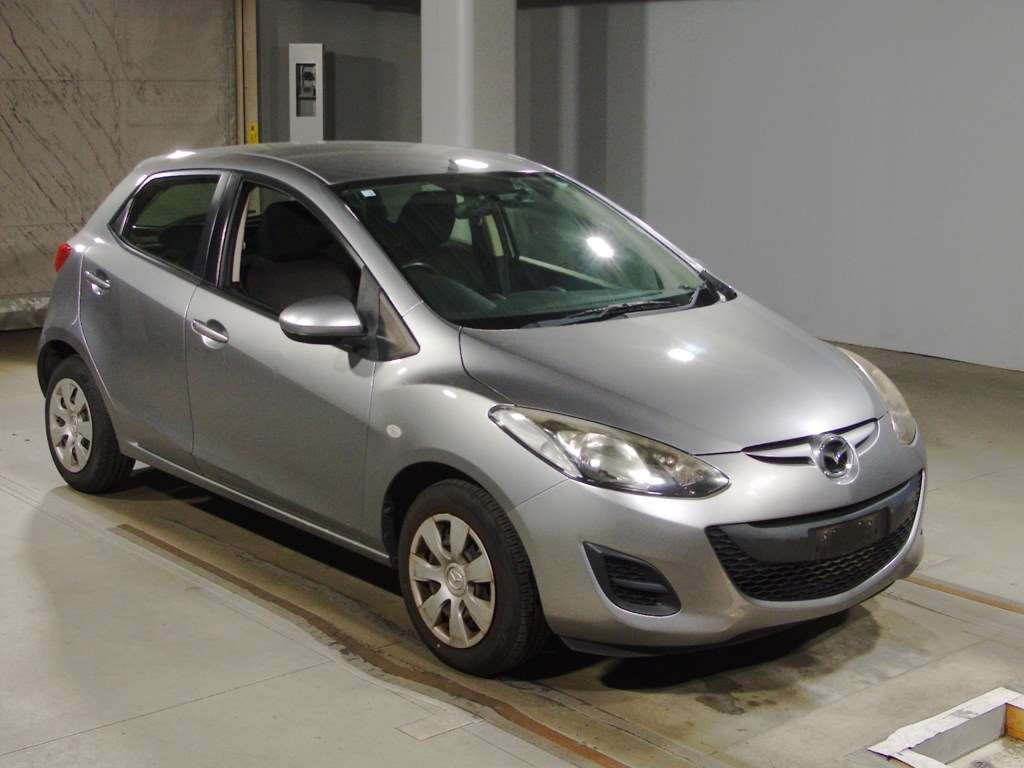 2014 Mazda Demio DE3FS[2]