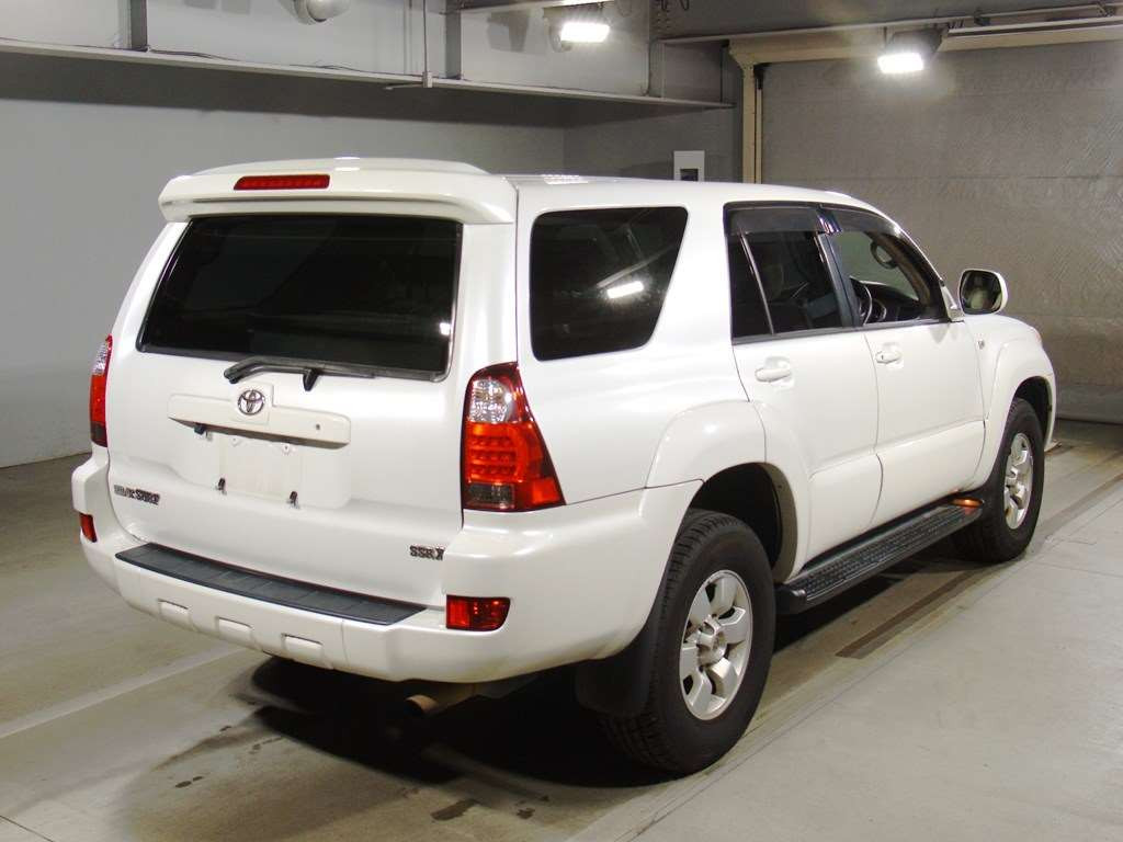 2006 Toyota Hilux Surf TRN215W[1]