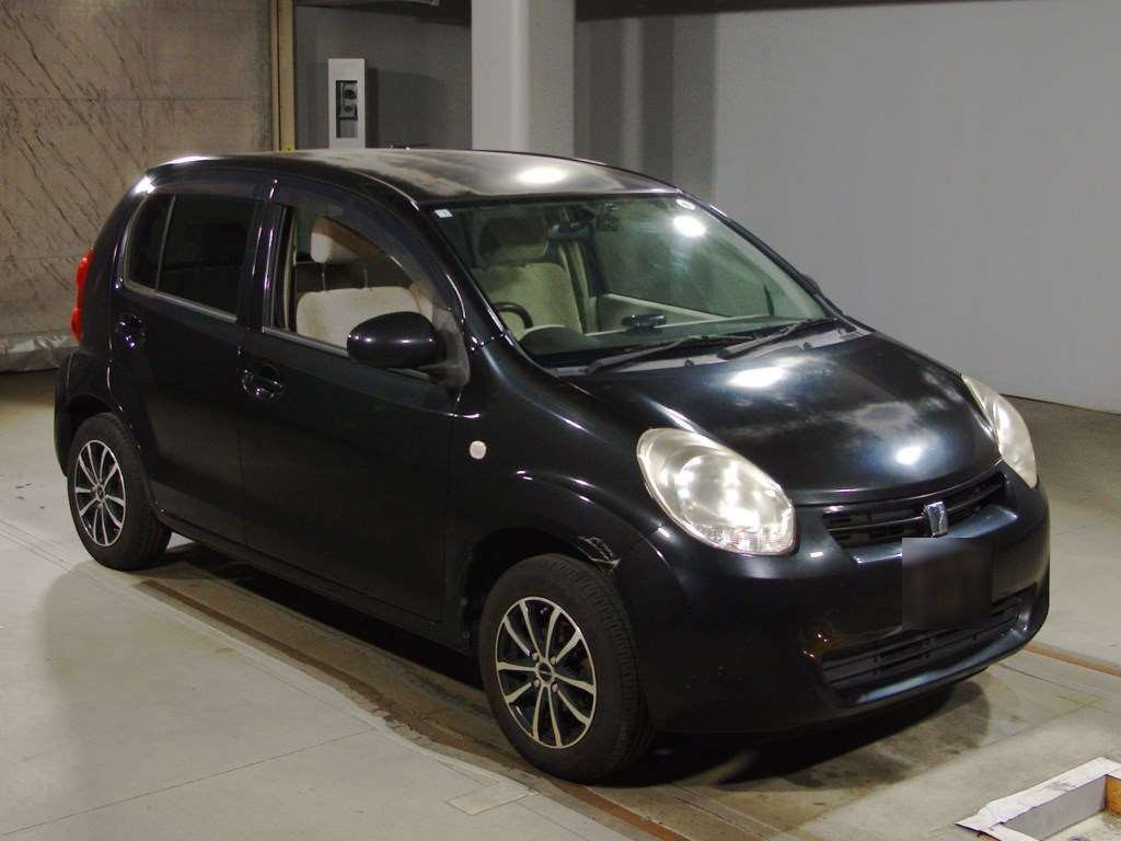 2012 Toyota Passo KGC30[2]