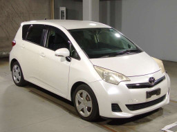 2014 Toyota Ractis