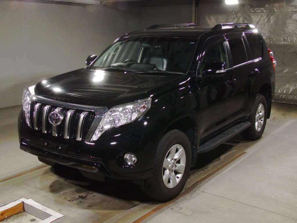 2017 Toyota Land Cruiser Prado TRJ150W[0]