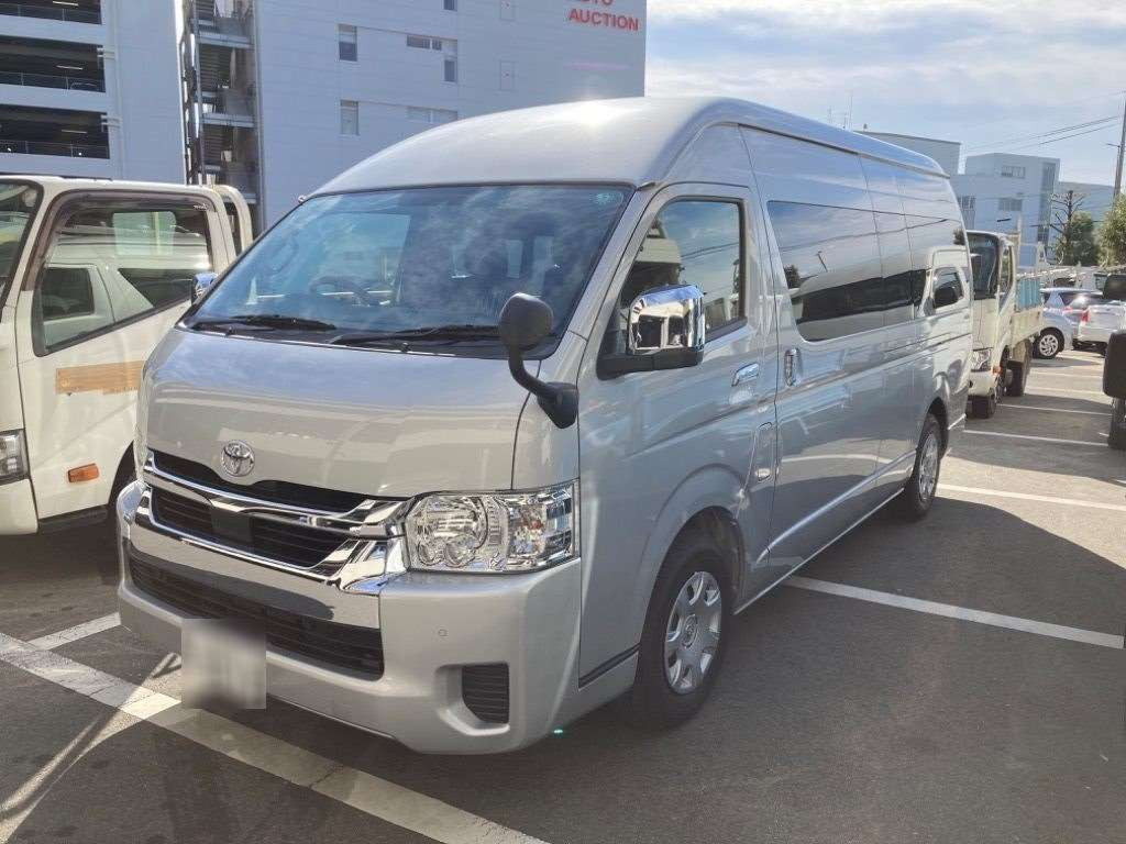 2024 Toyota Hiace Wagon TRH224W[0]