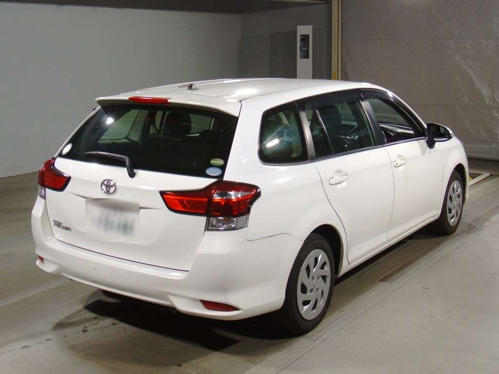 2018 Toyota Corolla Fielder NRE161G[1]