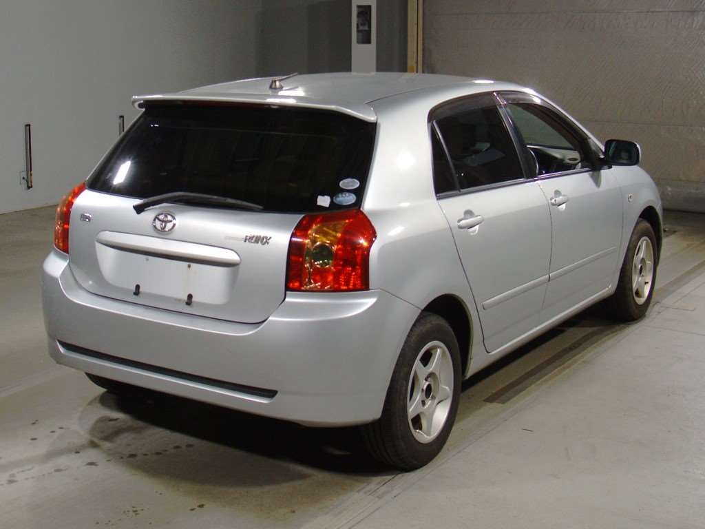 2004 Toyota Corolla Runx NZE121[1]