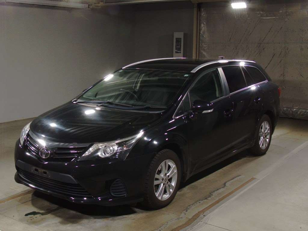 2013 Toyota Avensis Wagon ZRT272W[0]