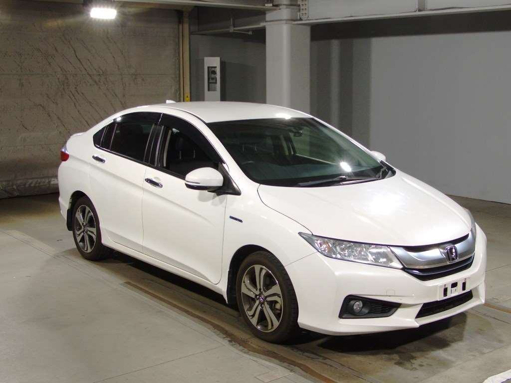 2016 Honda Grace GM4[2]