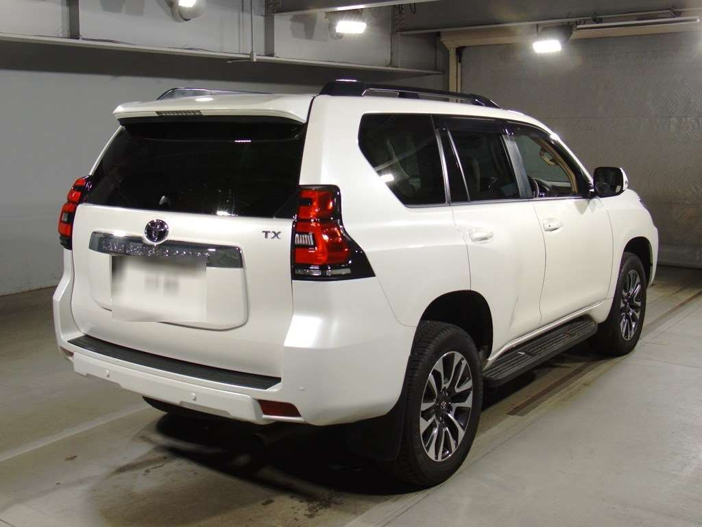 2022 Toyota Land Cruiser Prado TRJ150W[1]