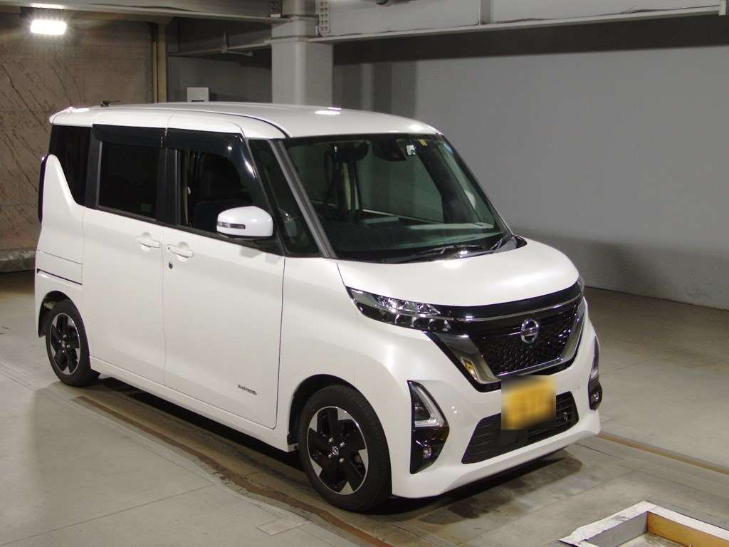 2021 Nissan Roox B44A[2]