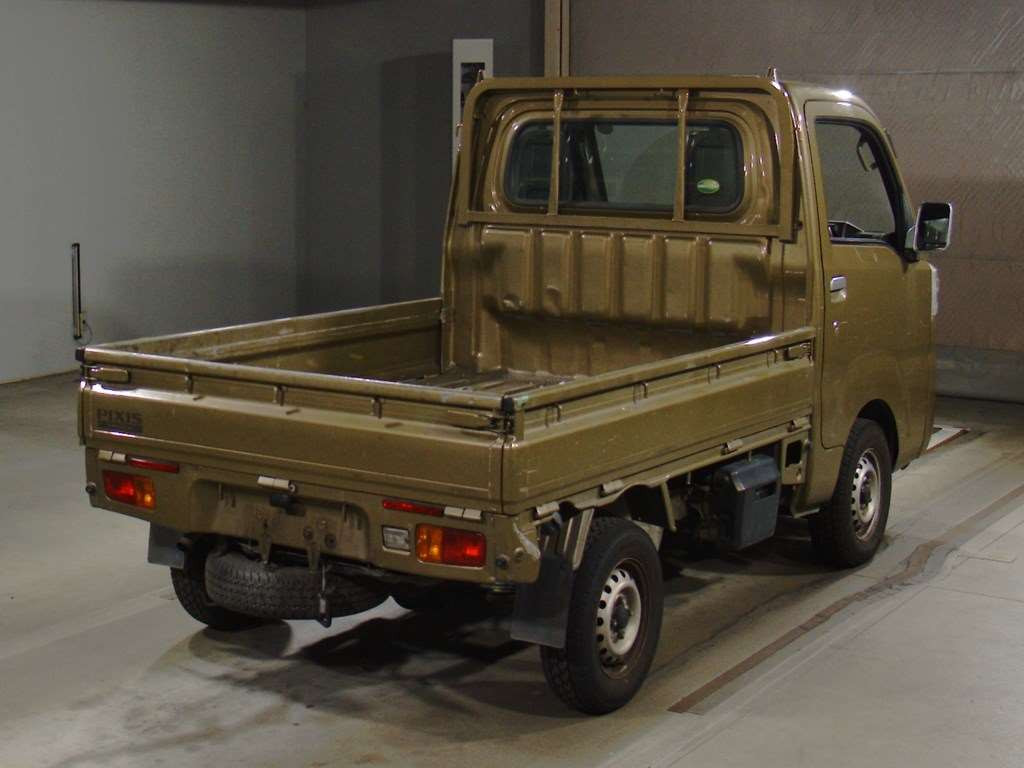 2015 Toyota Pixis Truck S500U[1]