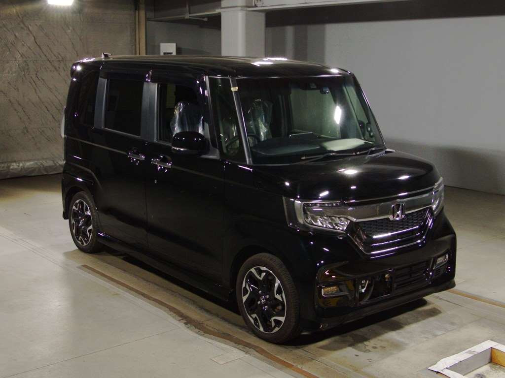 2019 Honda N-BOX CUSTOM JF3[2]