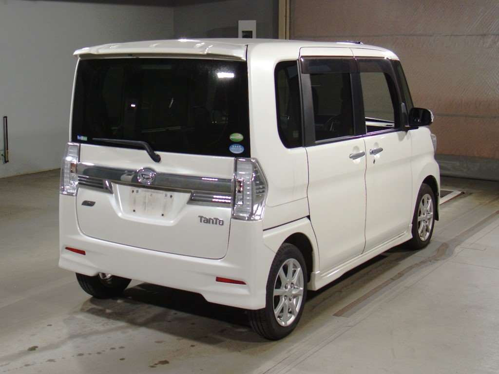 2013 Daihatsu Tanto Custom LA600S[1]