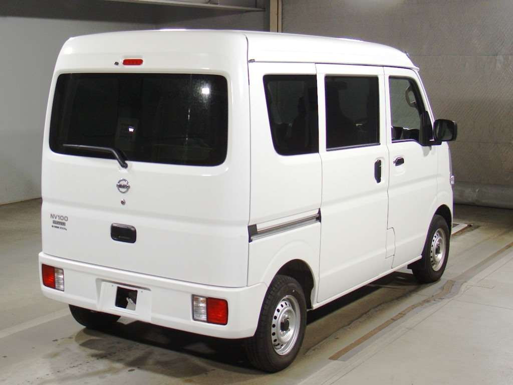 2024 Nissan NV100 Clipper DR17V[1]