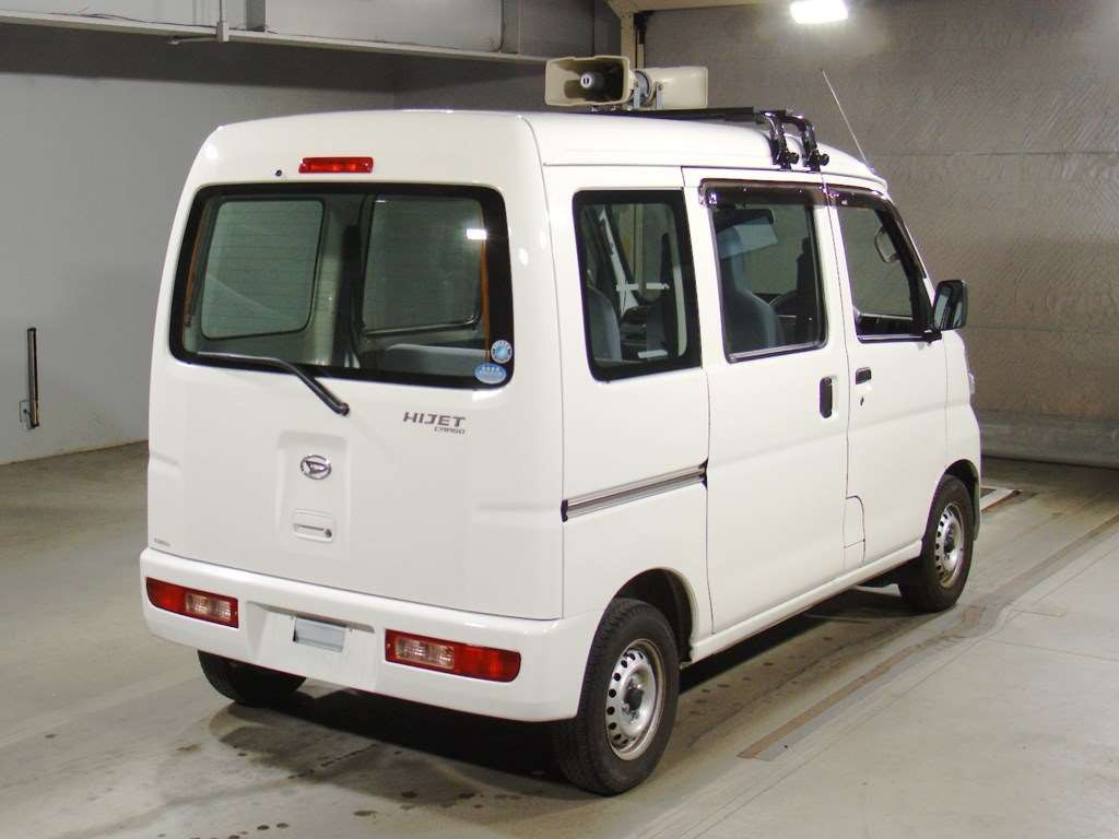 2017 Daihatsu Hijet Cargo S331V[1]