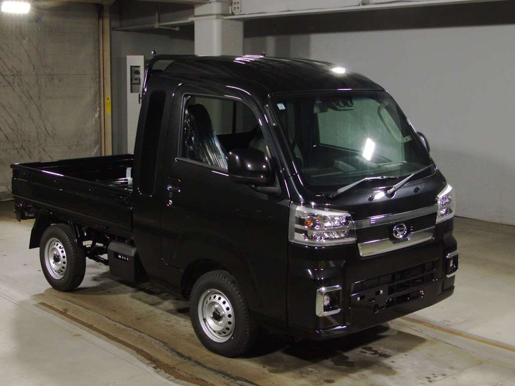 2024 Daihatsu Hijet Truck S510P[2]