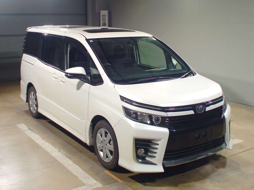 2014 Toyota Voxy ZRR80W[2]