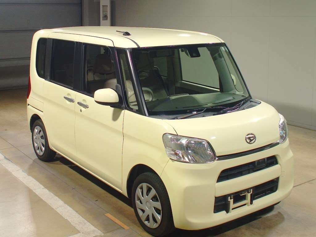 2015 Daihatsu Tanto LA600S[2]