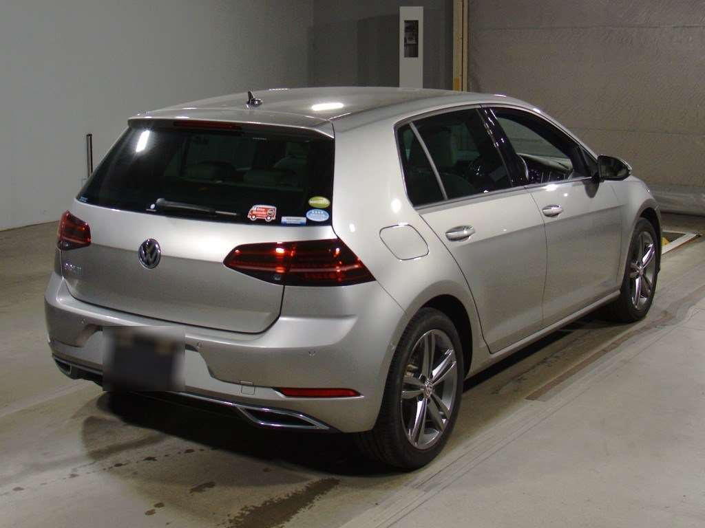 2020 Volkswagen Golf AUCPT[1]