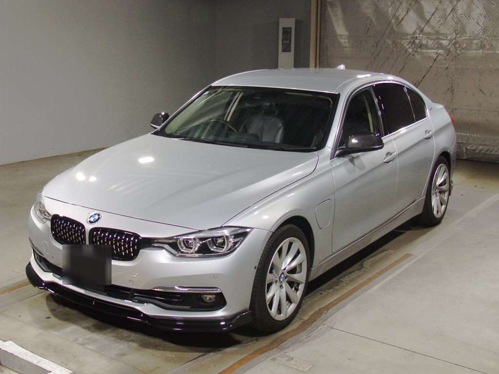 2016 BMW 3 Series 8E20[0]