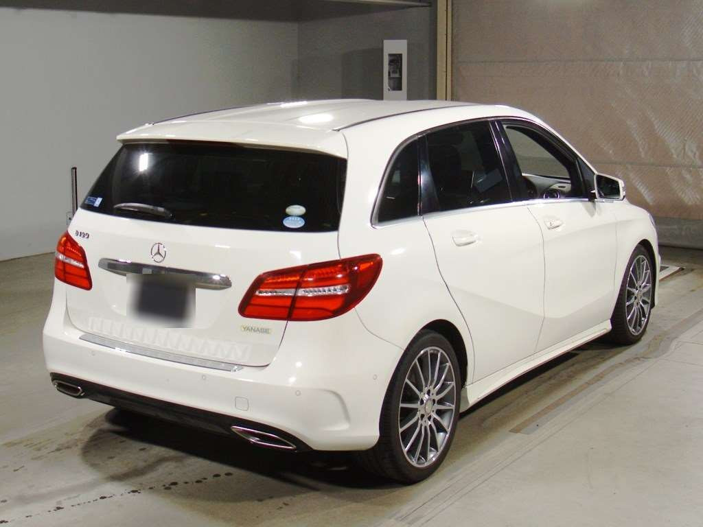 2015 Mercedes Benz B-Class 246242[1]